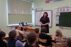 В рамках акции «Внимание! Дети!» Госавтоинспекторы проводят занятия в сельских и малокомплектных школах.