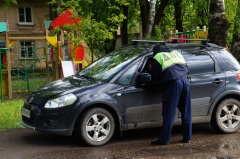 В Международный День защиты детей сотрудники Госавтоинспекции  напомнили водителям  правила перевозки детей в салонах транспортных средств