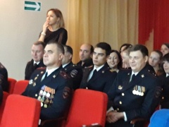 Глава района Алексей Комаров поздравил сотрудников правоохранительных органов.
