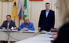 Глава района провел совещание аппарата.