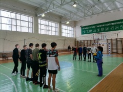 Турнир по волейболу среди физкультурно-спортивных клубов района.