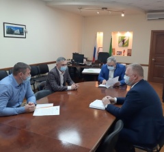 Алексей Комаров провел рабочее совещание с представителями машиностроительного завода «Агат»